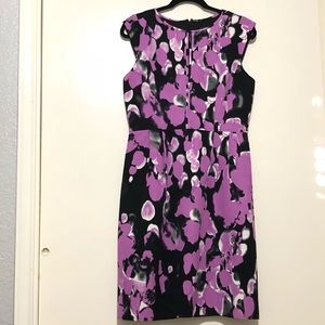 Last chance!Adrianna Papell Women’s dress Size 10